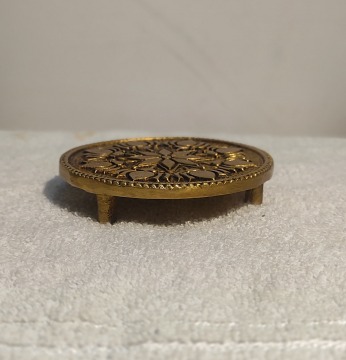 BRASS ROUND CHOWKI 10