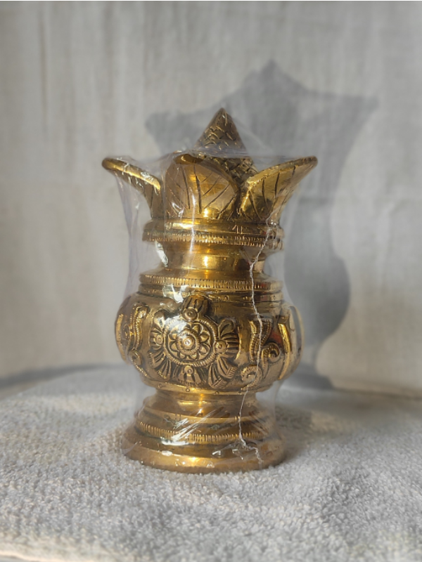 Balaji Shankhu Chakra Kalash with Brass Coconut(Mango Leaves)
