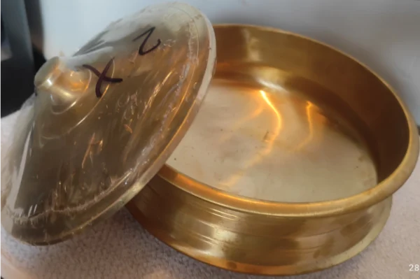 Bronze serving cum cooking kadai with lid