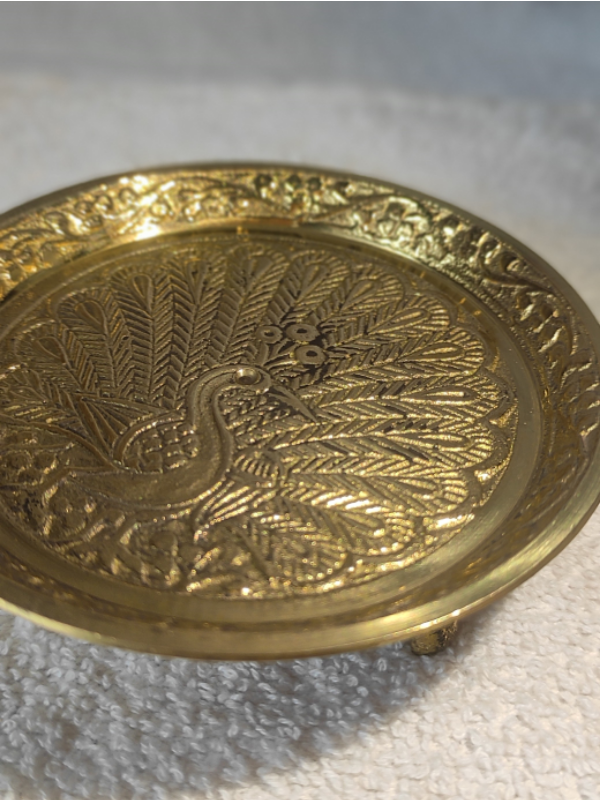 EMBOSS-PIN-TRAY4
