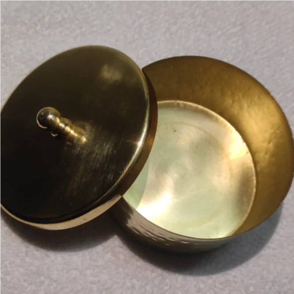 ROUND HAMMERED BOX WITH KNOB(3) ROUND HAMMERED BOX WITH KNOB